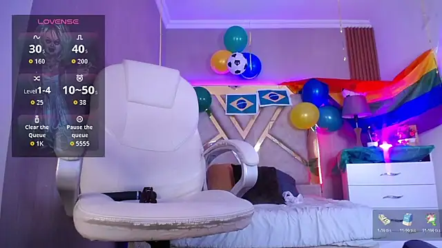 Tiffany_Valentiine webcam