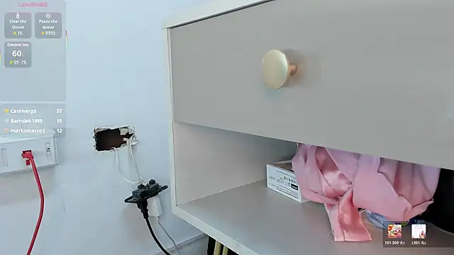 NinnaBallackk webcam