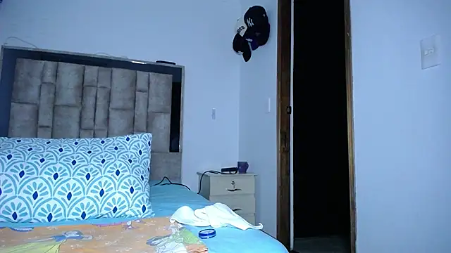 tiffany__pink webcam