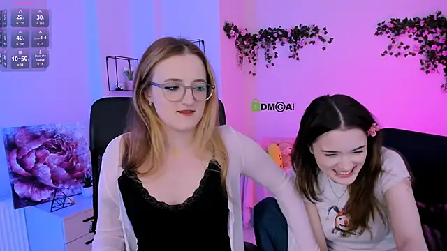 liana_kisses webcam