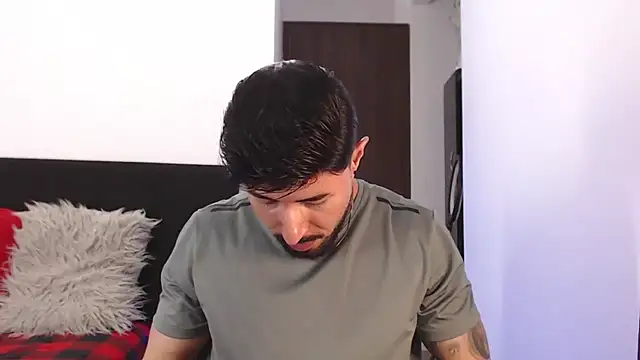 andrea_de_lucaa webcam