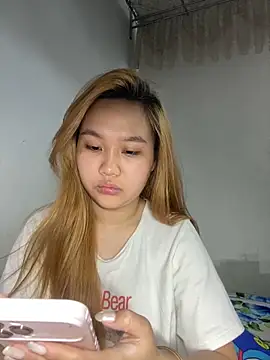 Almira6868 webcam