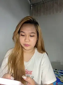 Almira6868 webcam