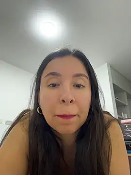 emely_sexx20 webcam