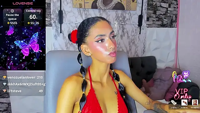 Queen_Cuarxxo webcam