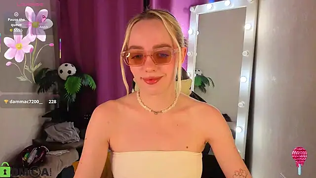 R0cket_bunny webcam