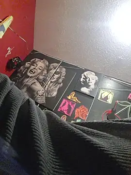 daddyandsplashqueen (Ask my age) - Flash titties
