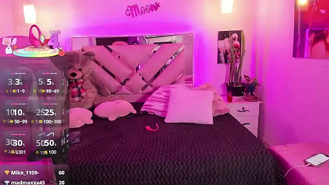 Karly_moon webcam