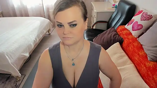 MildMature webcam
