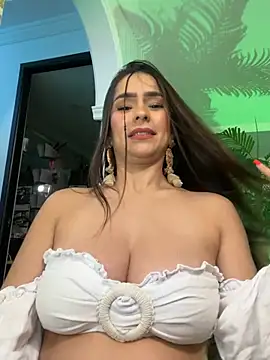 Mau_White webcam