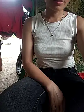 Watch Heryy_xx live on EroticFlix - High definition streams