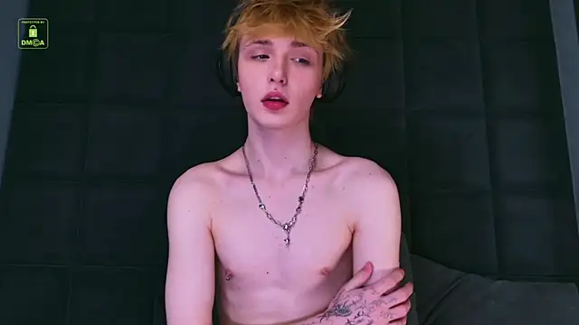 Mnelorunie - Male webcam sex chat