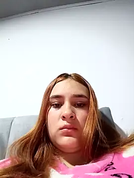 katty_42 (F teen) - Fingers in my pussy