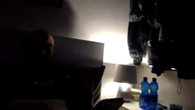 fede2k4 live cam on StripChat