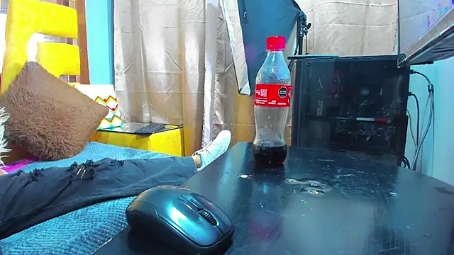 AlahiaEvanz webcam