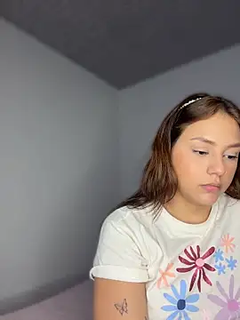 HayleyRoss_ webcam