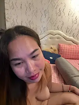 Ponthip live sex cam
