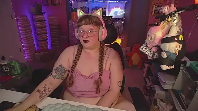 FatVeronica webcam