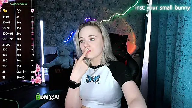 Your_small_bunny webcam