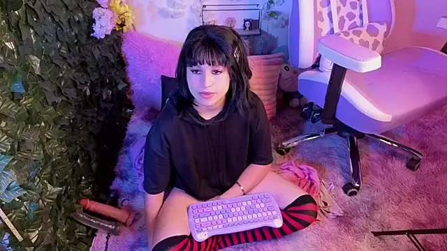 Eymmy_24 webcam