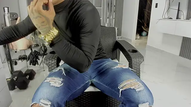 master_leather webcam