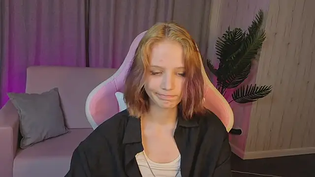 AliceJohansone webcam