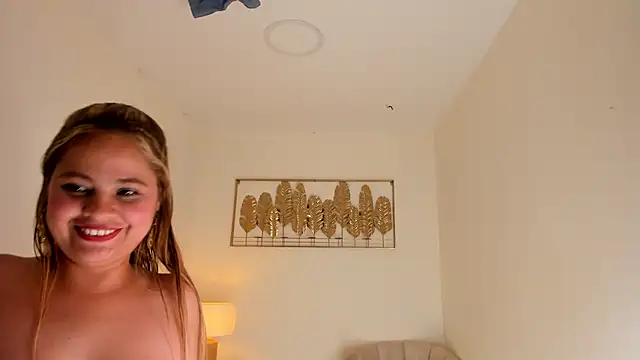 Mia_hansper