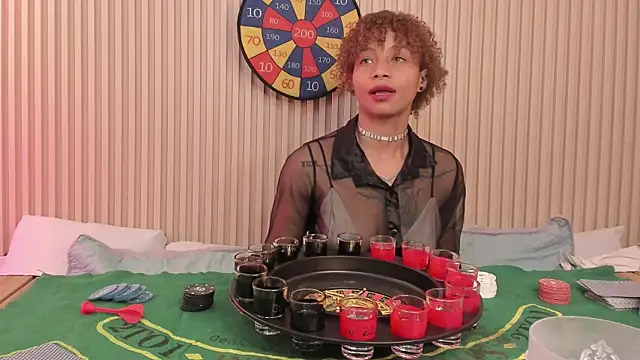 daiana_curly webcam