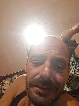daddyandsplashqueen (Ask my age) - Flash titties