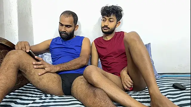 DesiDaddyandSon webcam