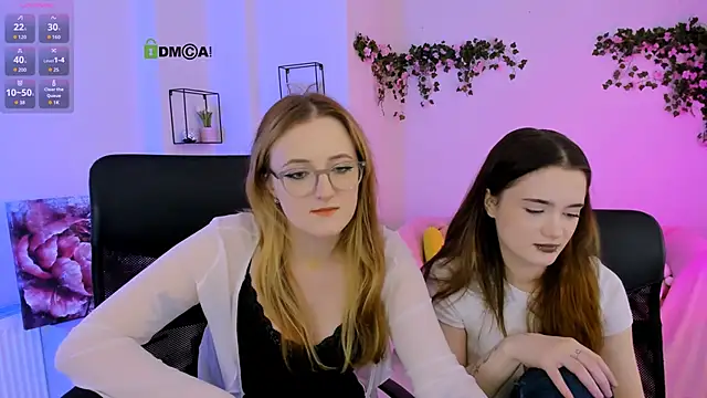 liana_kisses webcam