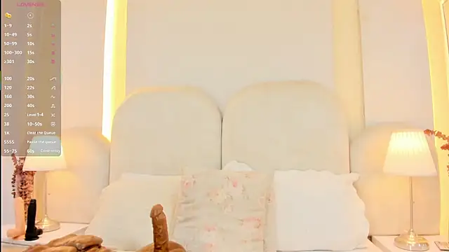 SalomeeBell webcam