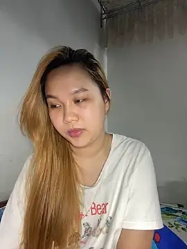 Almira6868 webcam