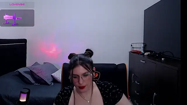 xxbbtaa (F young) - Cream ass+ Spanks ass