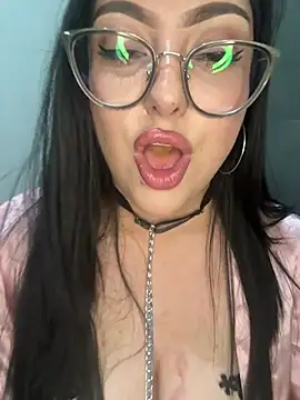 MileyGia webcam