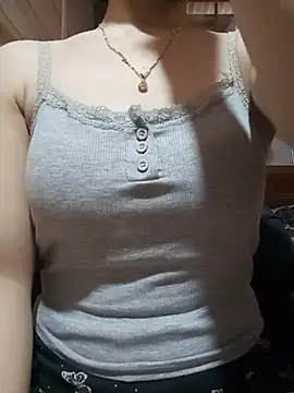 LucyyLy webcam