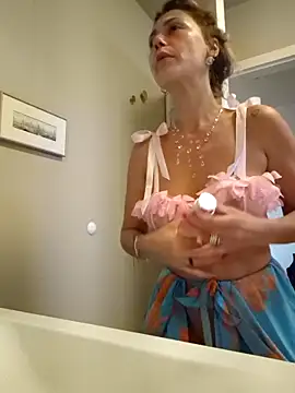 CelynaRoss webcam