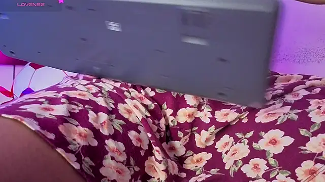 _Moon_Johnson webcam