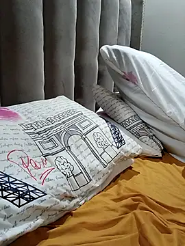 Ms__JOJO webcam