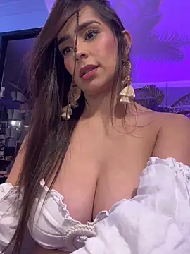 Mau_White webcam