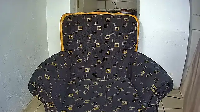GoldenPussyXOXO webcam