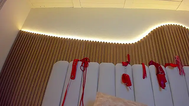 JaneFox_Aura webcam