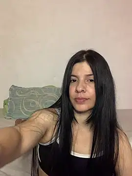 estefani_32 - Estefani_32's free webcam - UK Sex Cams
