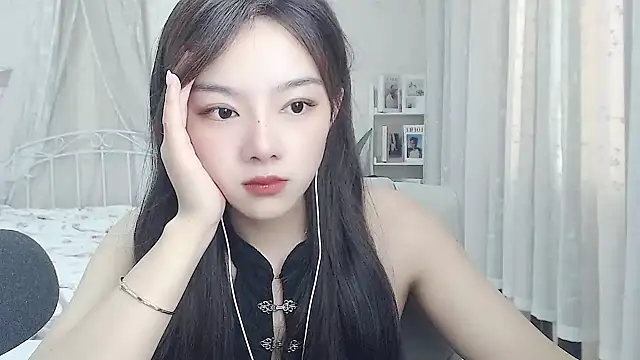 Romy-sweet webcam