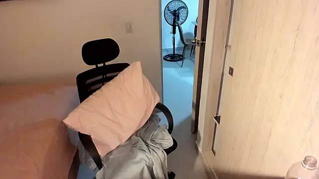 misstoya webcam