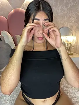 _MadiLee_ webcam