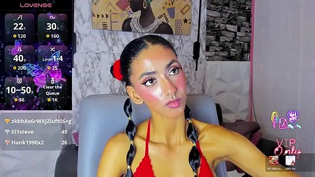 Queen_Cuarxxo webcam