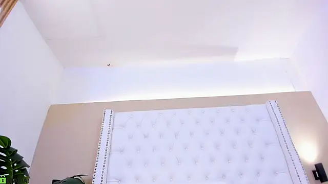 celeste_wayne webcam