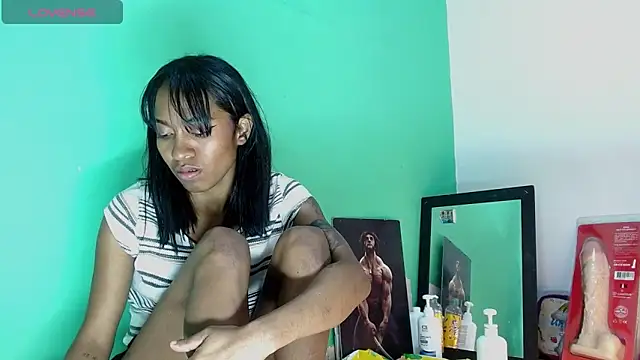 avaleri_cherry webcam