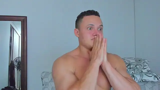 KingLevi01 webcam